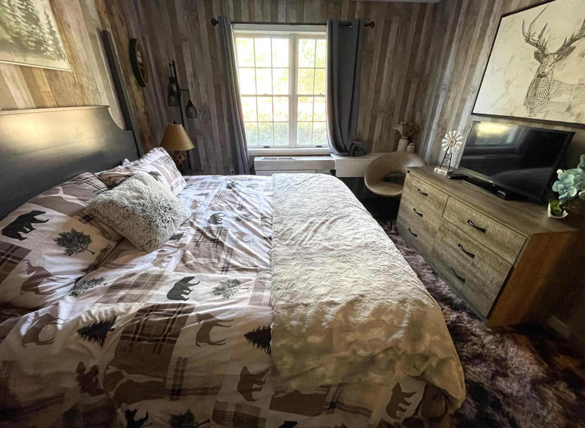 Gorgeous 1St Fl Mtn View Jiminy Suite Sleeps 4 Ski On Off Hancock Eksteriør billede